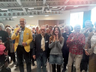 Die Gemeinschaft macht's. AKV-Vorsitzender Detlef Lichtrauter und AKV-Botschafter Janus Fröhlich beim Gruppenfoto.
